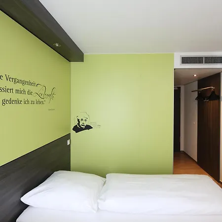 Отель Economy-hotel Ульм