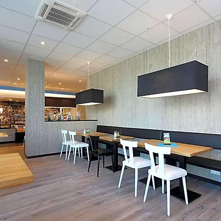 Economy-hotel