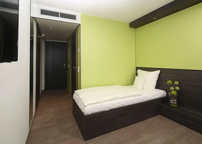 Готель Economy-hotel 3*