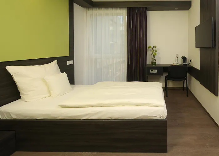 Готель Economy-hotel Ульм