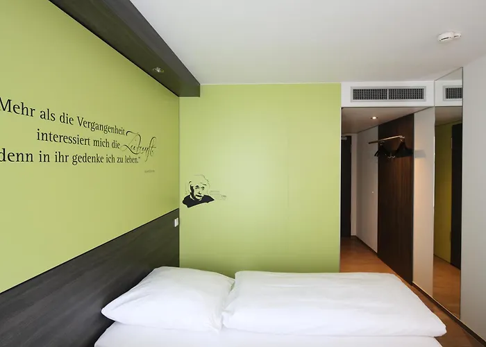 Готель Economy-hotel Ульм